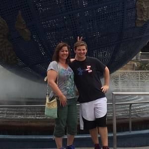 Meet your Posher, Ellen